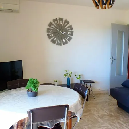 Bright Of 44 M With A Balcony Sanary-sur-Mer