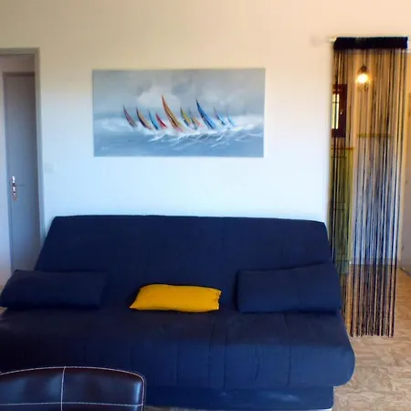 Apartment Bright Of 44 M With A Balcony *
